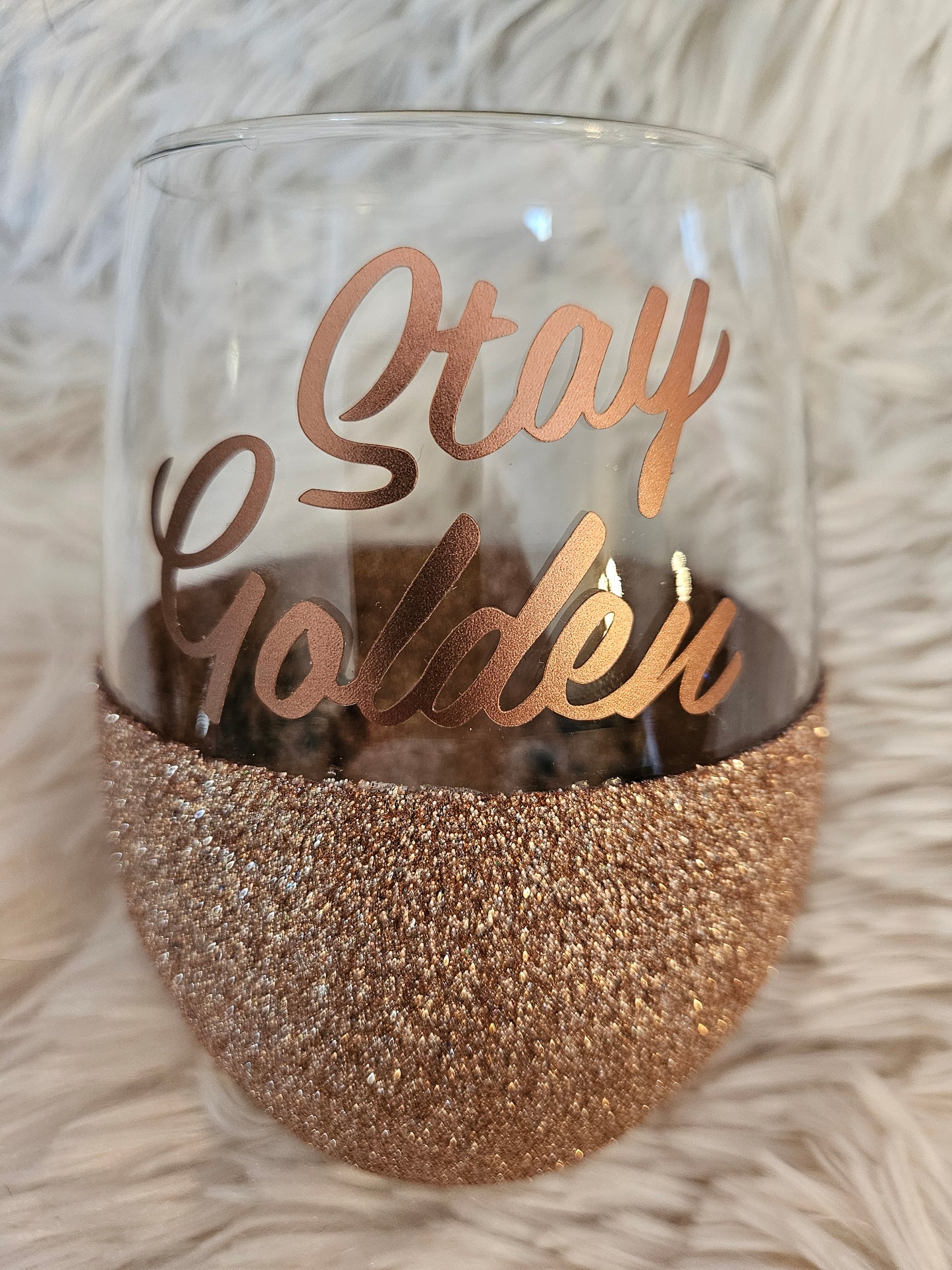 Stay Golden Peek-A-Boo Wine Glass