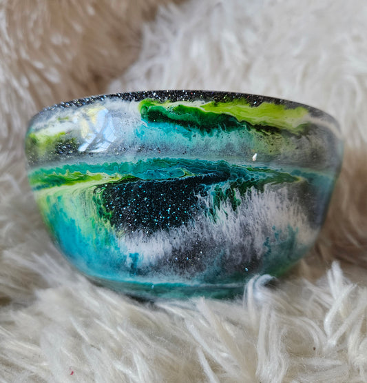 Earth serving bowl